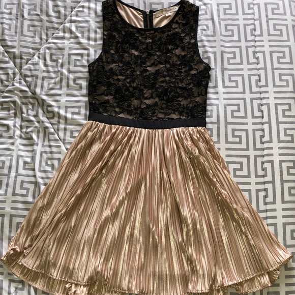 Rewind Dresses & Skirts - Black and Gold Party Dress with Lace